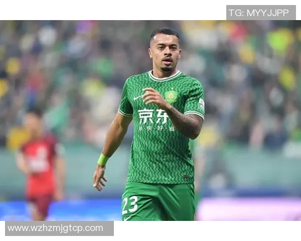 足球明星李可畅谈职业生涯与未来目标分享对足球的热爱与坚持 足球明星李可畅谈职业生涯与未来目标分享对足球的热爱与坚持